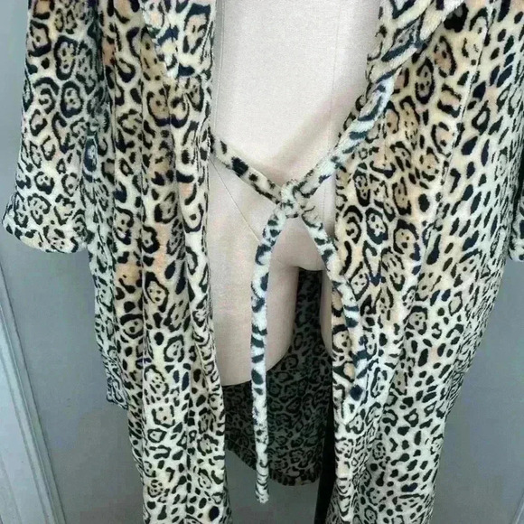Noire Jasmine Rose Plush Leopard Dressing Gown Robe Size Medium - Picture 3 of 7